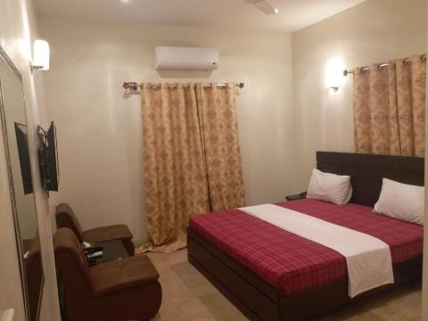 Elegant Guest House Gulshan-e-Iqbal Karachi
