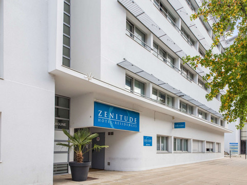 勒芒斯诺瓦克斯泽尼图德酒店公寓