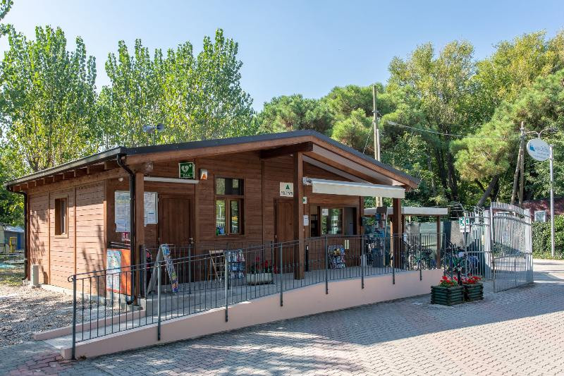 Club Del Sole 皮尼精品度假村