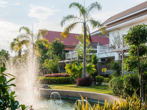 万湃酒店住宿-彤瓦度假村