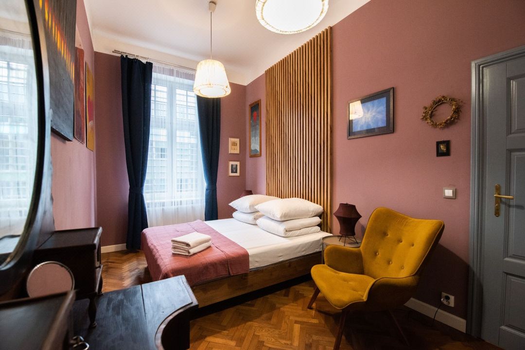 Opera Apartments