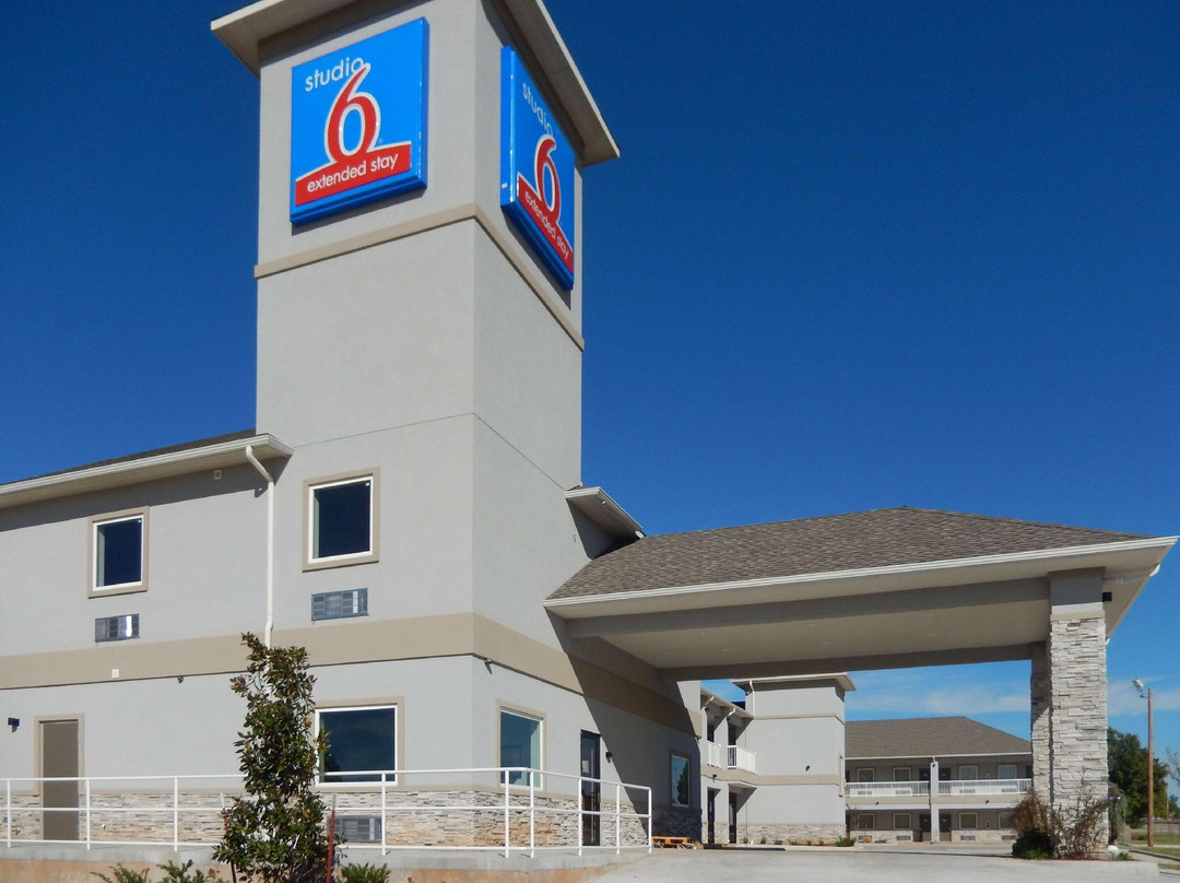 Mustang酒店住宿-Studio 6 Yukon, OK