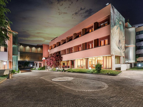 瑞吉欧.艾米里亚城市风格酒店