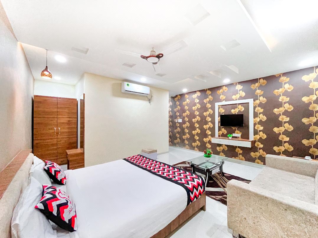 Jmc Hotel G9, Pithampur