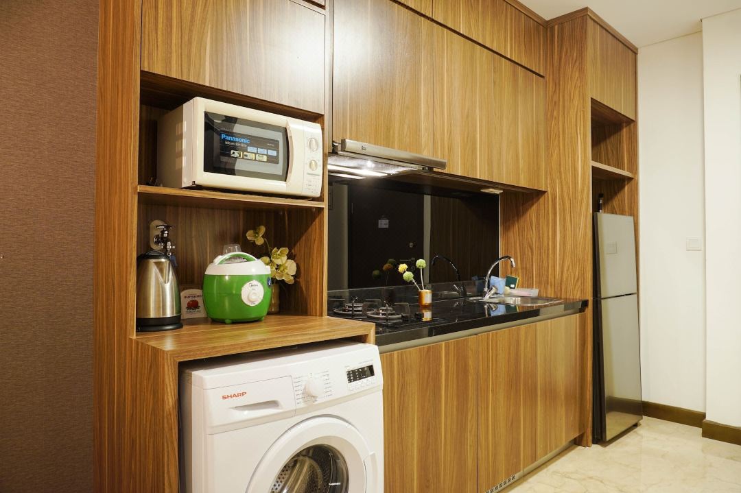 Luxurious 1Br @ l'Avenue Apartment Near Sampoerna Universitas