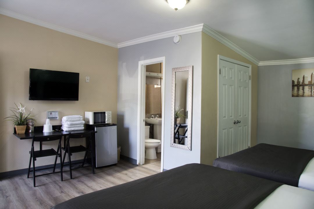 Lodge at 32nd