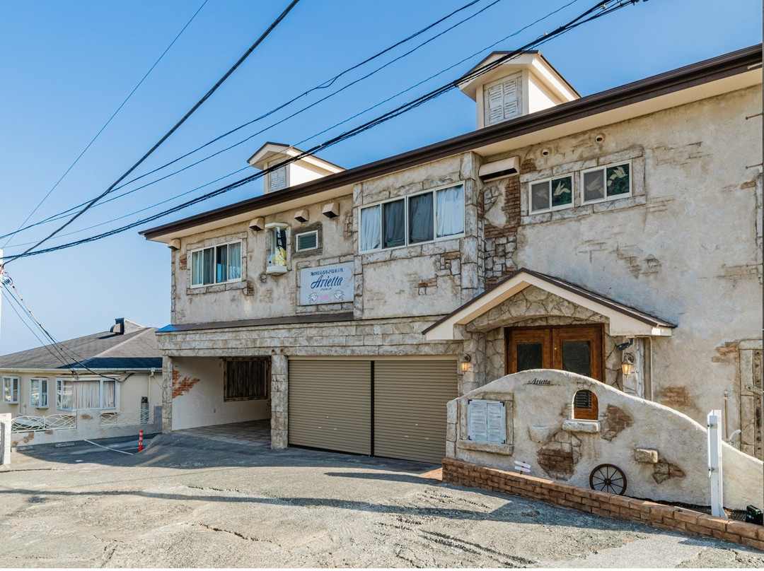 Arietta, a Small Hotel with Views of the Ocean