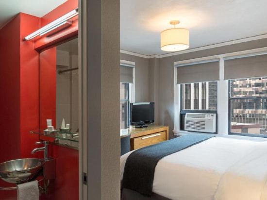 Hotel Max Room Type - Max King Room