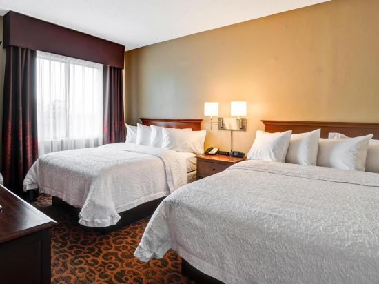 Hampton Inn by Hilton Baltimore/Glen Burnie Room Type - 2 QUEEN ACCESS W RI SHWR N