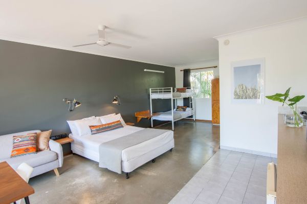 流浪汽车旅馆-官方