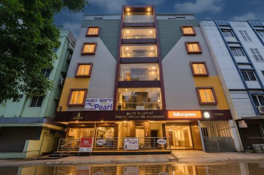 FabHotel Ivory Pearl - Btm Layout