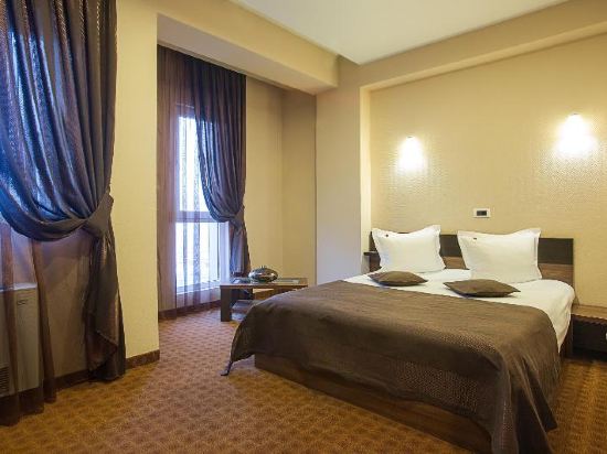 Inter Business Bucharest Hotel Room Type - Superior Queen Room