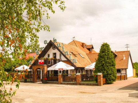 Pozezdrze酒店住宿-Hotel Stara Kuznia Mazurska