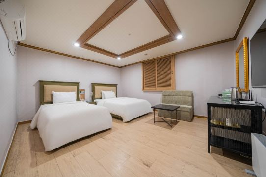 Ilsan Baekseok Mirabel