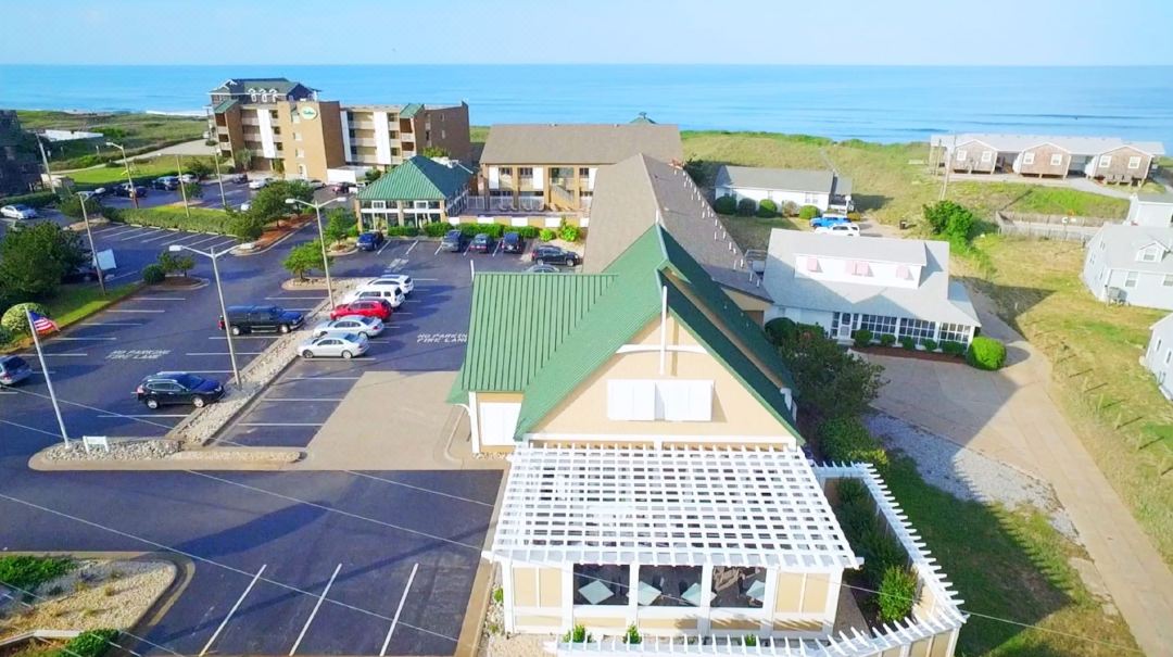 河岸百葉窗酒店