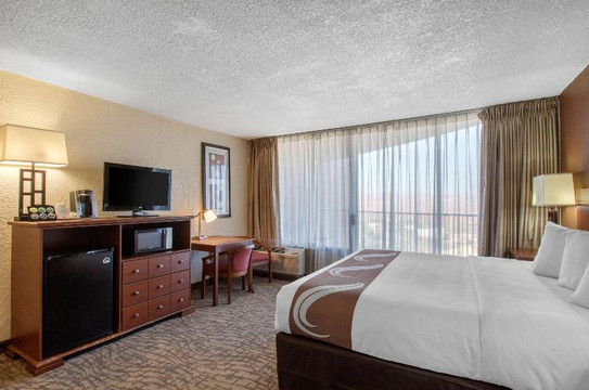 鲍威尔湖品质酒店