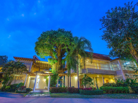 百乐别墅度假村