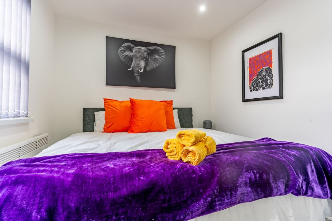 Birmingham Apt-Sleeps 4-Walk to City Centre-Pets