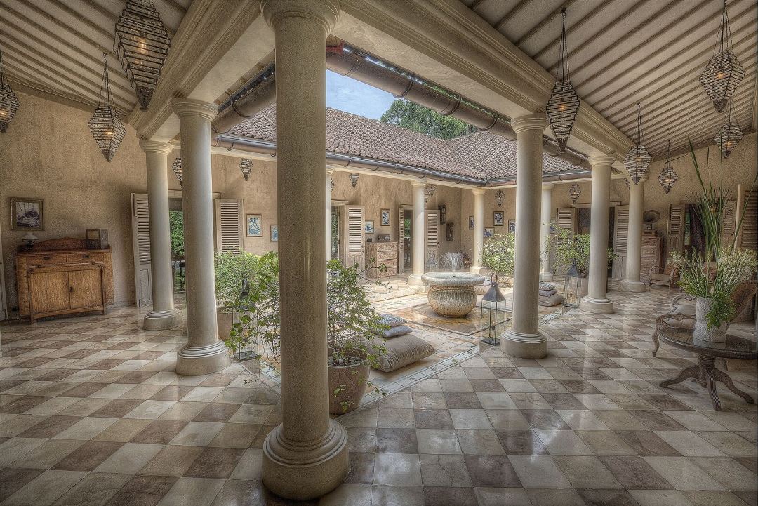 巴曲斯別墅酒店