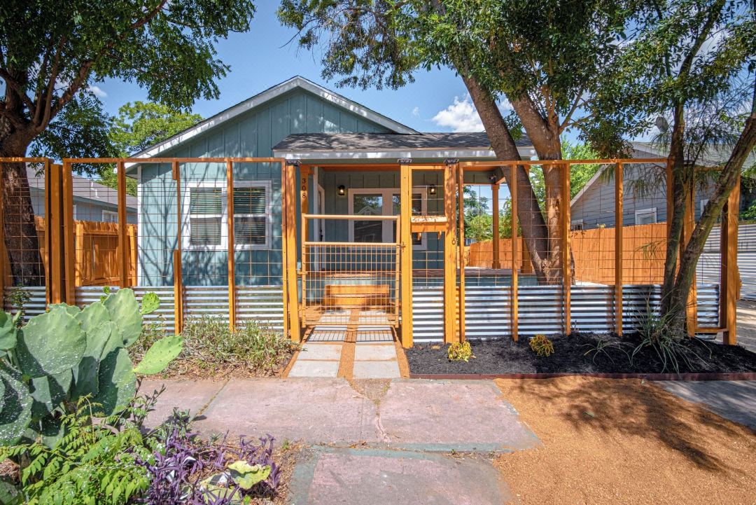 Newly Remodeled 4Br 2BA Near Amazing Downtown