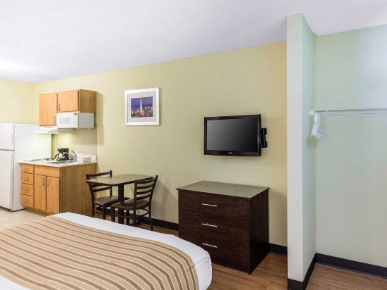 Suburban Studios Lewisville Room Type - Suite, 1 King Bed, Non Smoking
