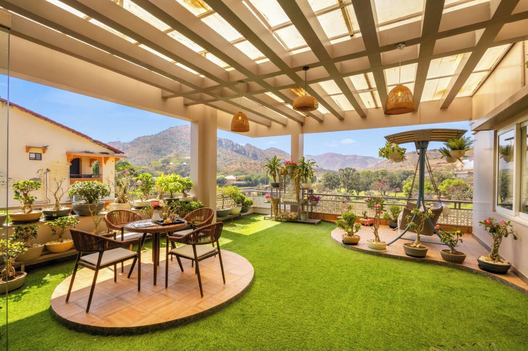 Mountain Creek 7BHK Villa by ELIVAAS