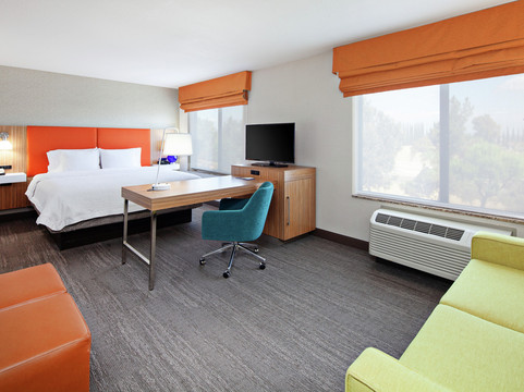 奇诺岗酒店住宿-奇诺岗汉普顿套房酒店