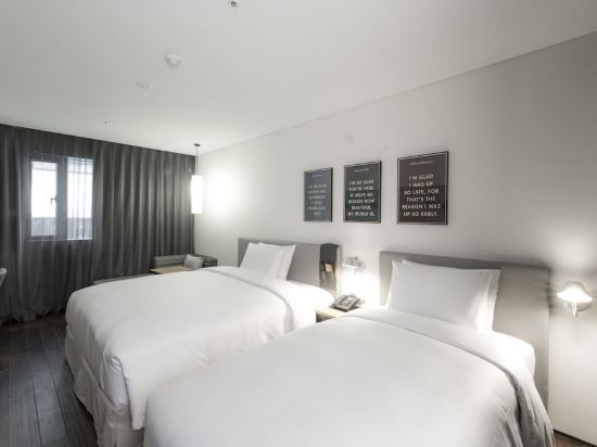 GLAD Yeouido Room Type - Deluxe Twin Room