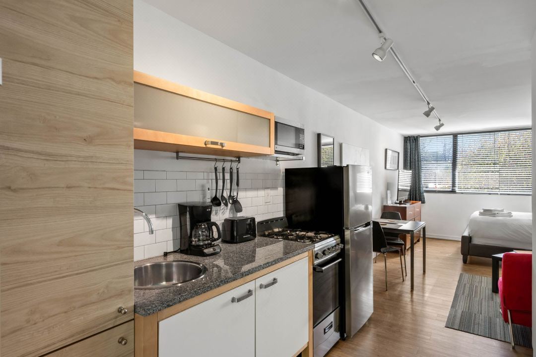 Studios On 25th by BCA Furnished Apartments Studio 20 H