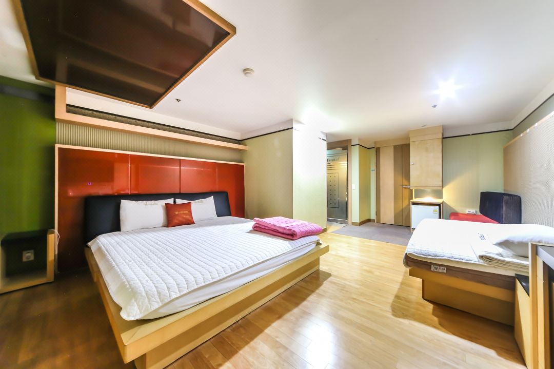 Changwon Jinhae Yongwon Freetel