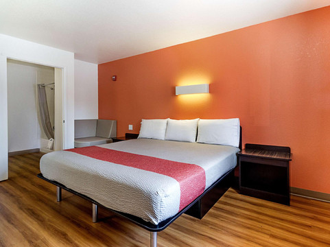 San Joaquin酒店住宿-Motel 6 Fresno