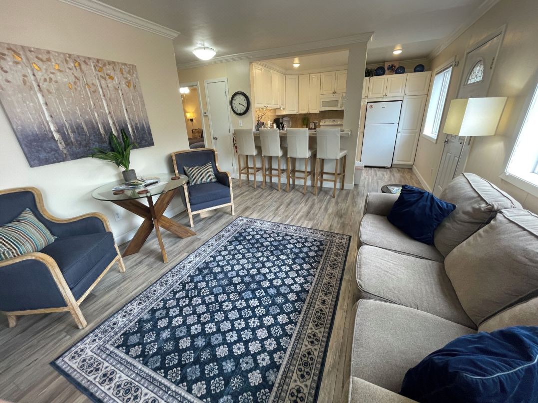 Arctic Fox Inn