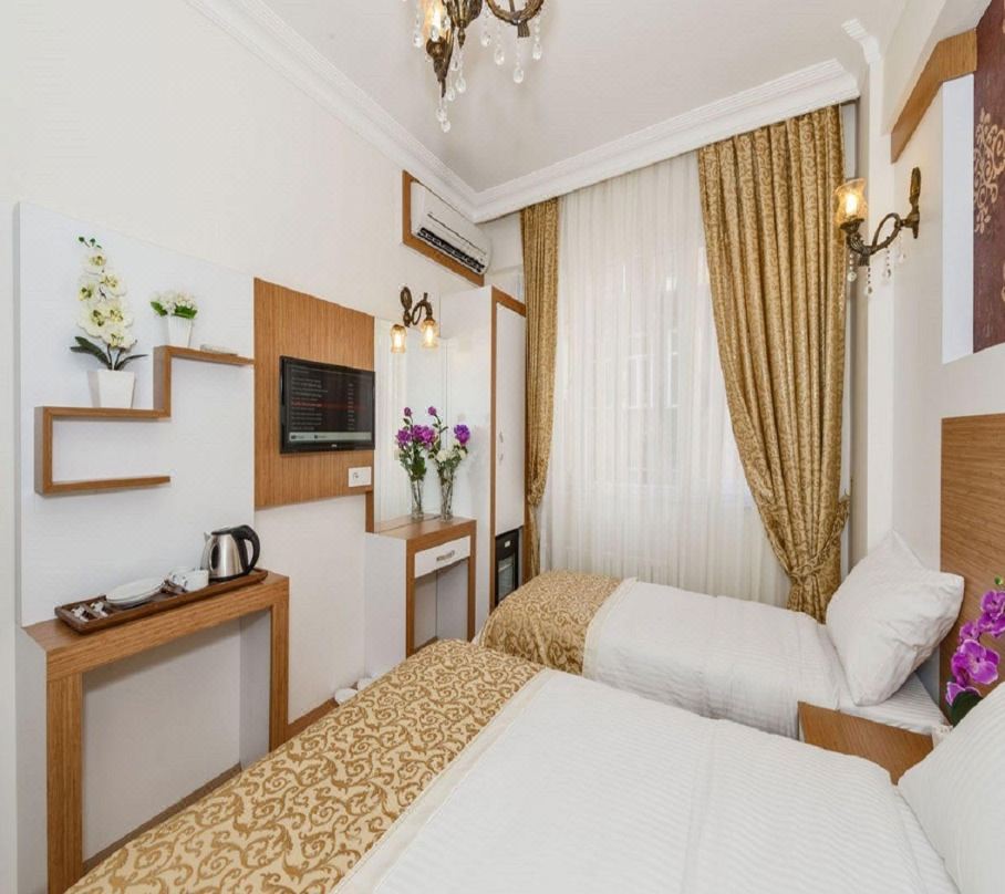 RAİMOND HOTEL