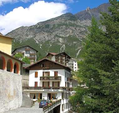 Albergo Alpina-官方