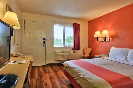 Motel 6 Sacramento, CA – South Sacramento & Elk Grove