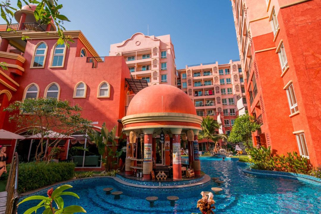 Seven Seas Resort Pattaya & Sofa Bed