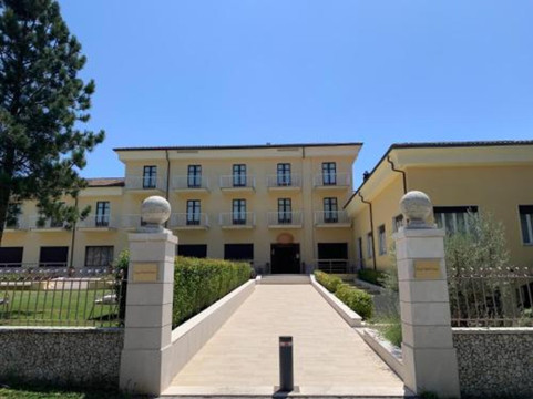 Padula酒店住宿-Grand Hotel Certosa