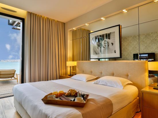 Hostellerie La Farandole Room Type - Deluxe Double Room with Sea View