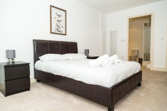 Henry Street - Apt 47
