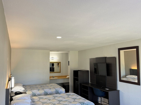 维珍尼亚纽波特纽斯 - 尤斯蒂斯堡 6 号汽车旅馆