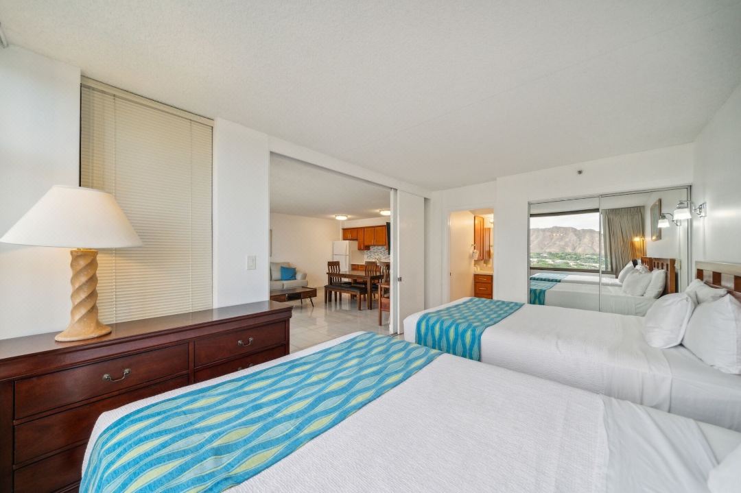 Gorgeous High Rise Waikiki Condo with Ocean and Diamond Head Views by Koko Resort Vacation Rentals