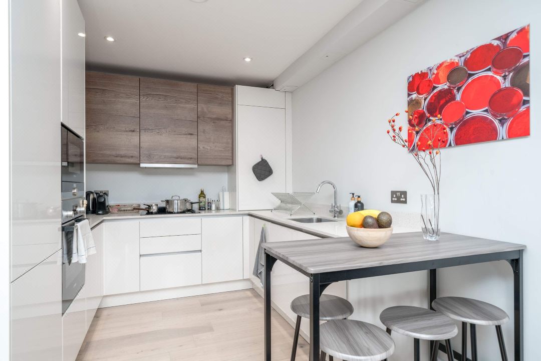 2Bed 2Bath Hendon - 3 min to Train - 65 Inch TV