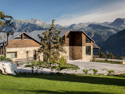 Neraida酒店住宿-Orizontes Tzoumerkon Hotel Resort