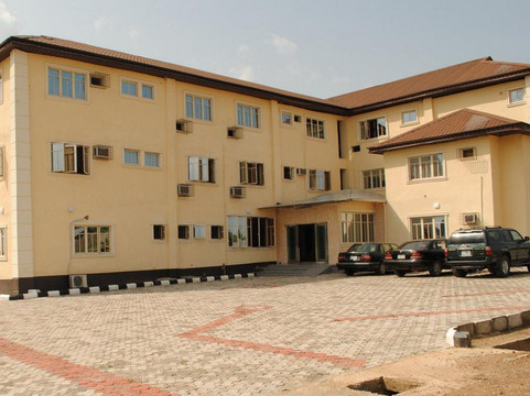 Apomu酒店住宿-Mikagn Hotel And Suites