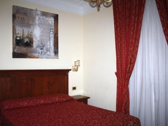 Hotel RomAntica Room Type - Double or Twin Room Hotel RomAntica Room Type - Double or Twin Room
