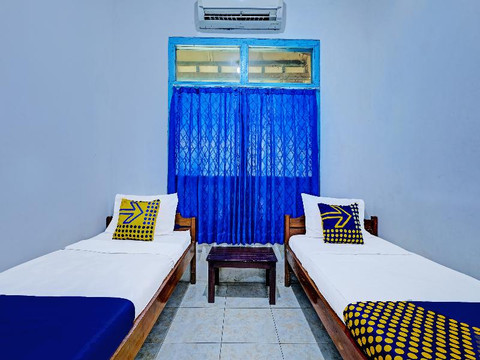 SPOT ON 2275 Omah Jm