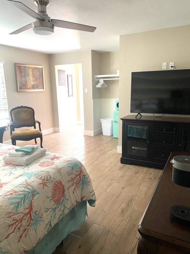 Coast Oaks Cottage 6