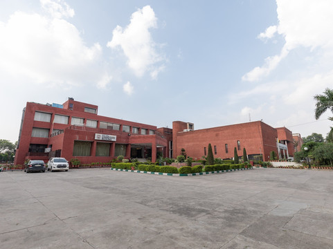 Kajheri酒店住宿-Hotel Chandigarh Beckons