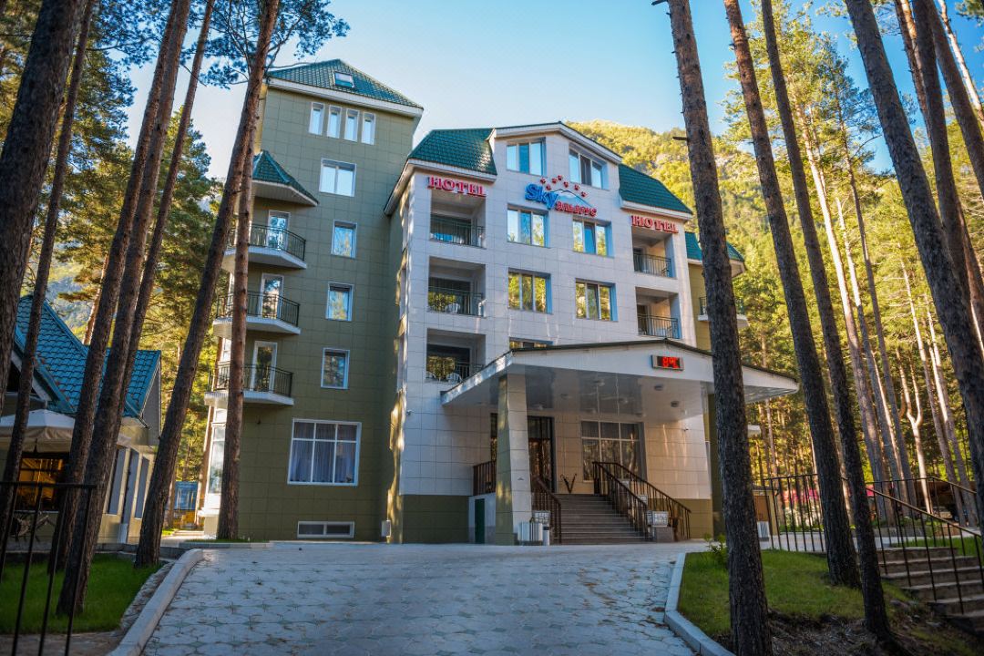 Sky Elbrus Hotel