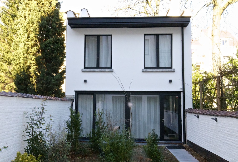 124 套房酒店-官方